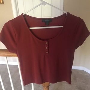 Maroon cropped shirt